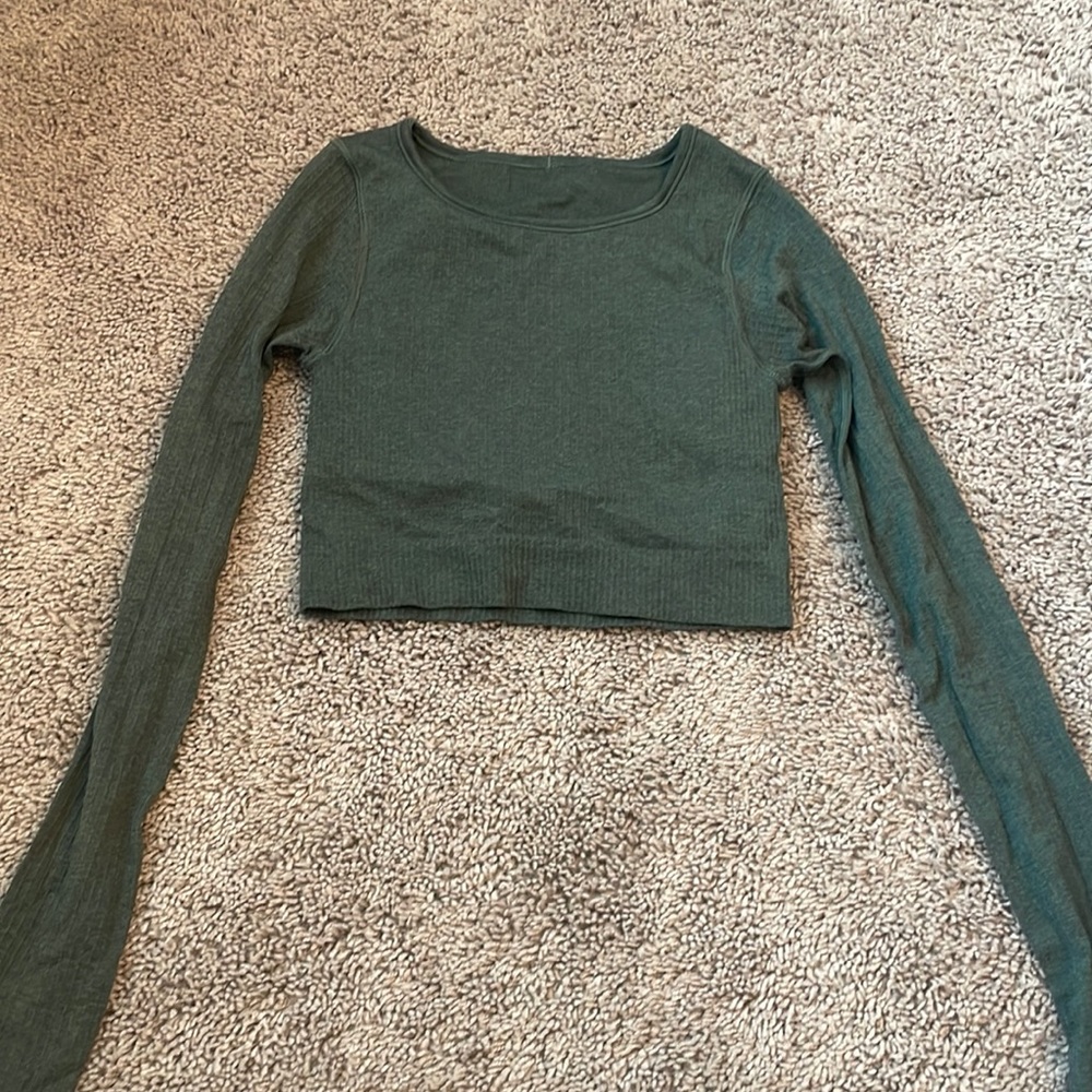 Lululemon Ebb to street long sleeve crop top